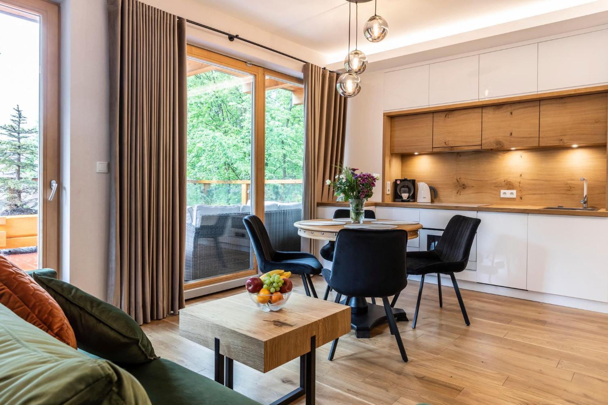 Apartment Morskie Oko